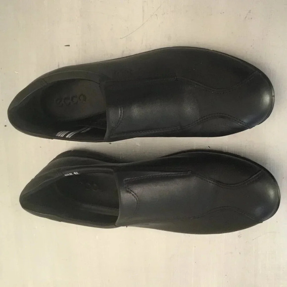 ECCO Babett Leather Slip on  Black  Casual Loafer Shoes Black SZ 10 M - Picture 4 of 14